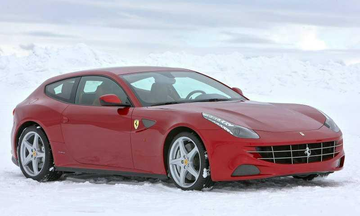 法拉利FF[法拉利汽车公司生产的跑车]