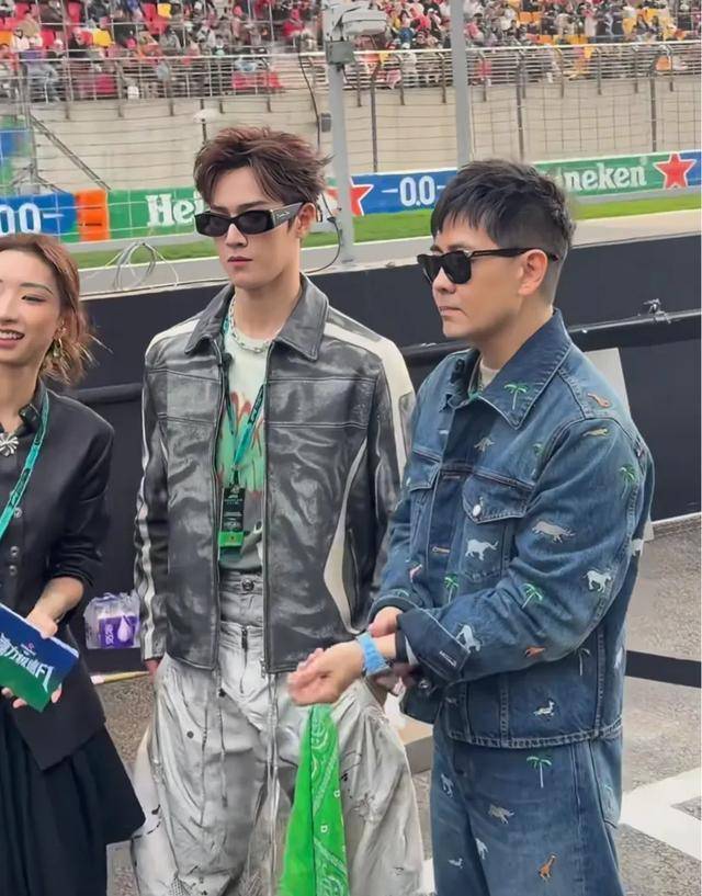 F1比赛第三天：于适丁海寅露面，和郭富城同框，苏翊鸣李龙馥合影