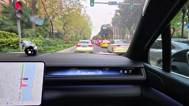 我也是好起来了 在广州坐上了欧老师的ES8