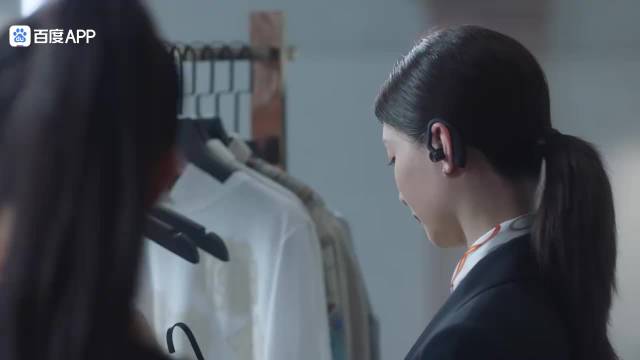 三十而已：漫妮追随男友调去香港，副店嘲讽拜金，被漫妮狠狠回怼