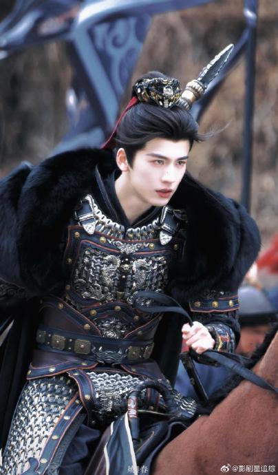 《逐玉》中张凌赫饰演的谢征文言告白台词具体是怎么说的？