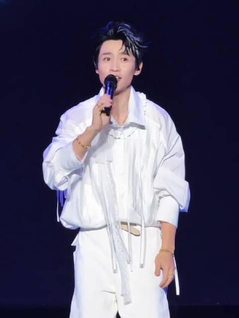 魏晨转型实力派演员，十年磨砺终获认可