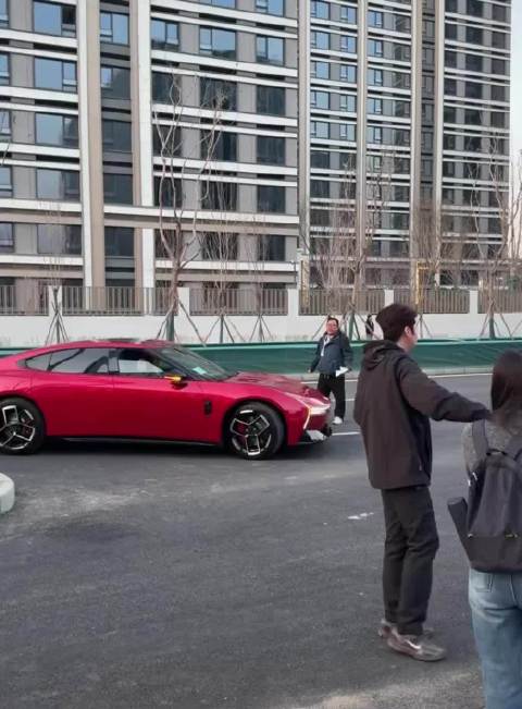 今天的小米发布会说是车圈春晚不为过吧