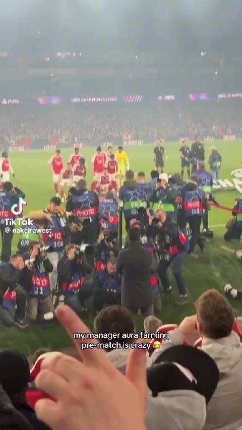 《顶流》 男主VS勒沃库森