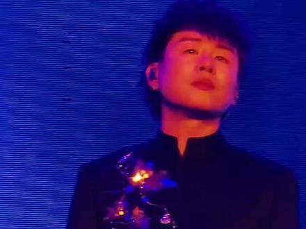 沉浸于音乐现场的震撼力！胡彦斌长沙演唱会