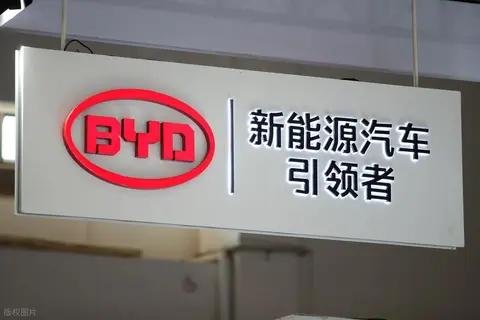 比亚迪2025年十大爆款出炉!最高月销近7万，第10名很多人没想到