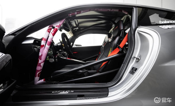 小米YU7其它汽车品牌在介绍自车的车身材料时