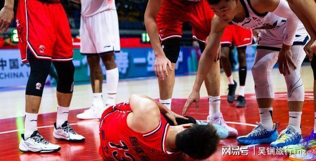 韧带撕裂!郭艾伦重伤赛季报销!曾经的亚洲第一后卫或将退役!
