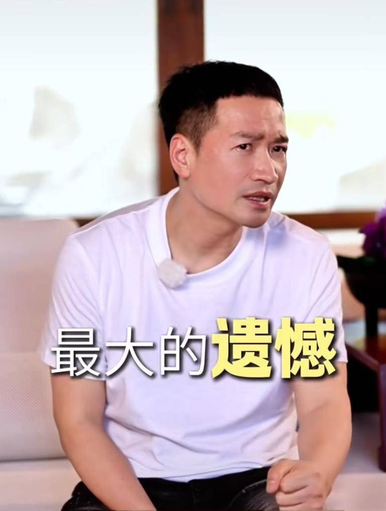何晟铭称于正是一生最大的遗憾,直言那个时候我们就像在谈恋爱一样