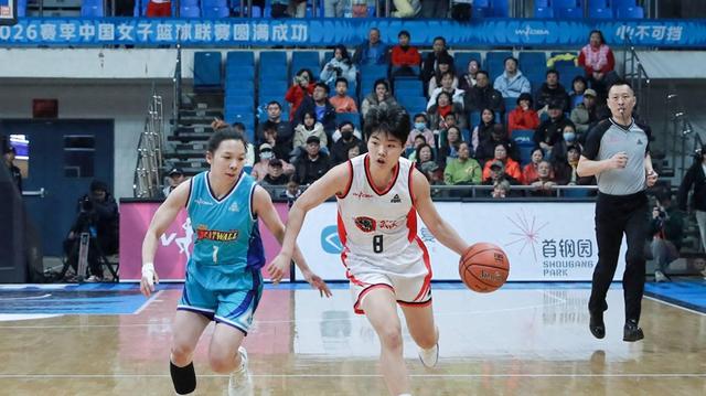 两战10次助攻!中国女篮27岁助攻王崛起初露锋芒:宫鲁鸣用对她_太阳