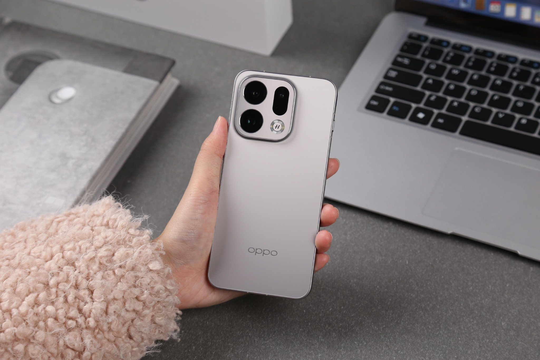 从X3到X9六代旗舰全更新!ColorOS用23次月更卷哭友商|coloros|内卷|友商|小米系列|更新