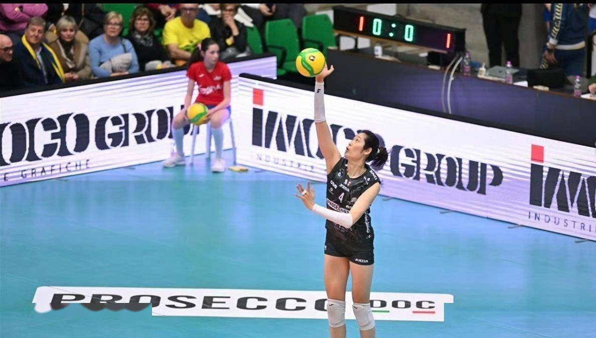 朱婷今晨砍下24分！科内利亚诺2-3输球，但是依然闯进欧冠4强