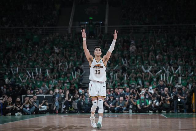 夺冠夜24分全场最高 有郭艾伦的辽宁队才算完整!