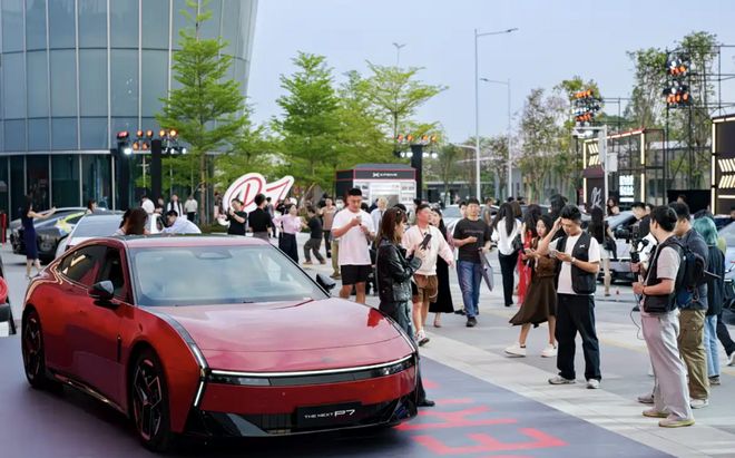 小鹏P7 Max版售20.38万起，选装智驾，变相涨价