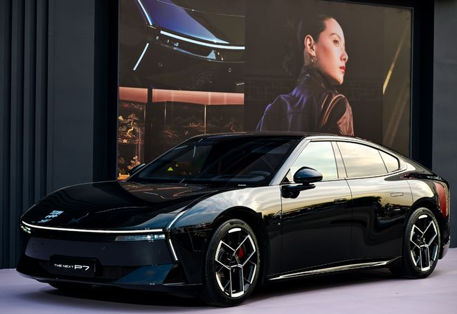 宝妈也能放心开的“国民智驾”！就在小鹏P7