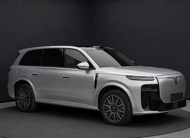 乘胜追击，岚图泰山8带着大五座来了