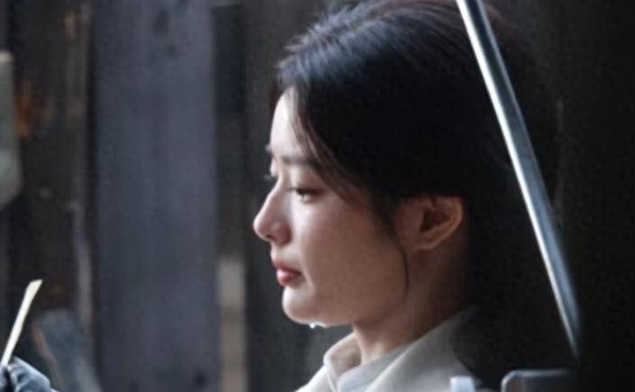 《玉簟秋》路透曝光:丞磊大长腿,徐若晗又瘦了,郭宇欣珠圆玉润