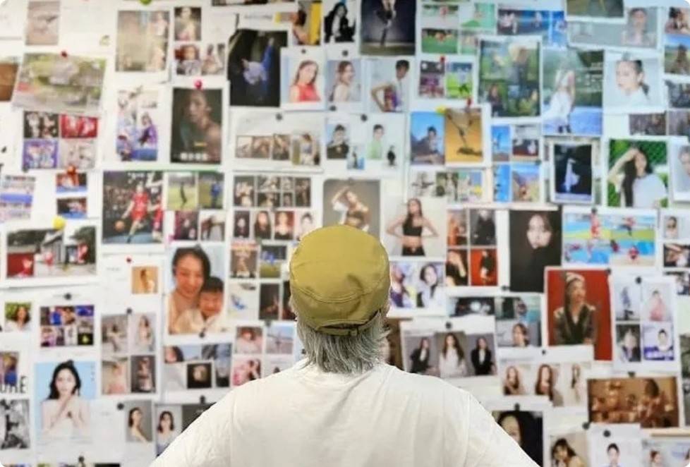 周星驰《女足》被传上春节档！热巴张艺兴主演，张小斐10号球衣太帅