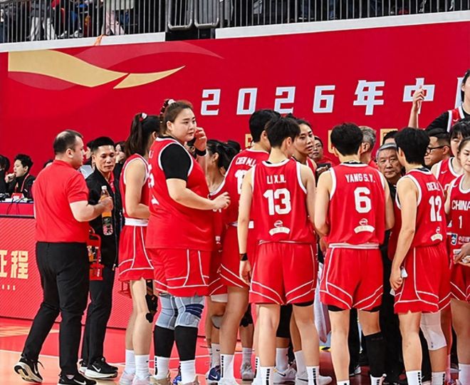 女篮长沙热身赛：中国女篮72-66再胜巴西队，迎来两连胜