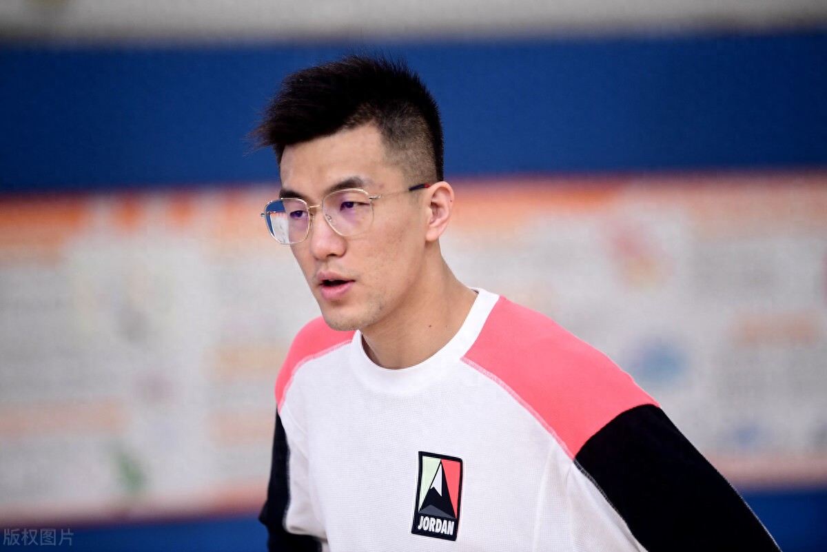 尘埃落定!郭艾伦离队悬念揭晓,本人透露最新消息,真相水落石出