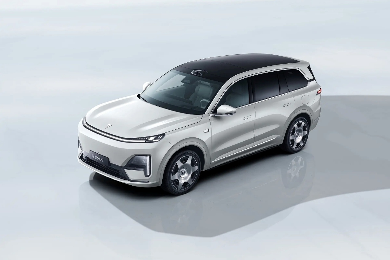 长途出游神器！深蓝S09实力承载全家期盼