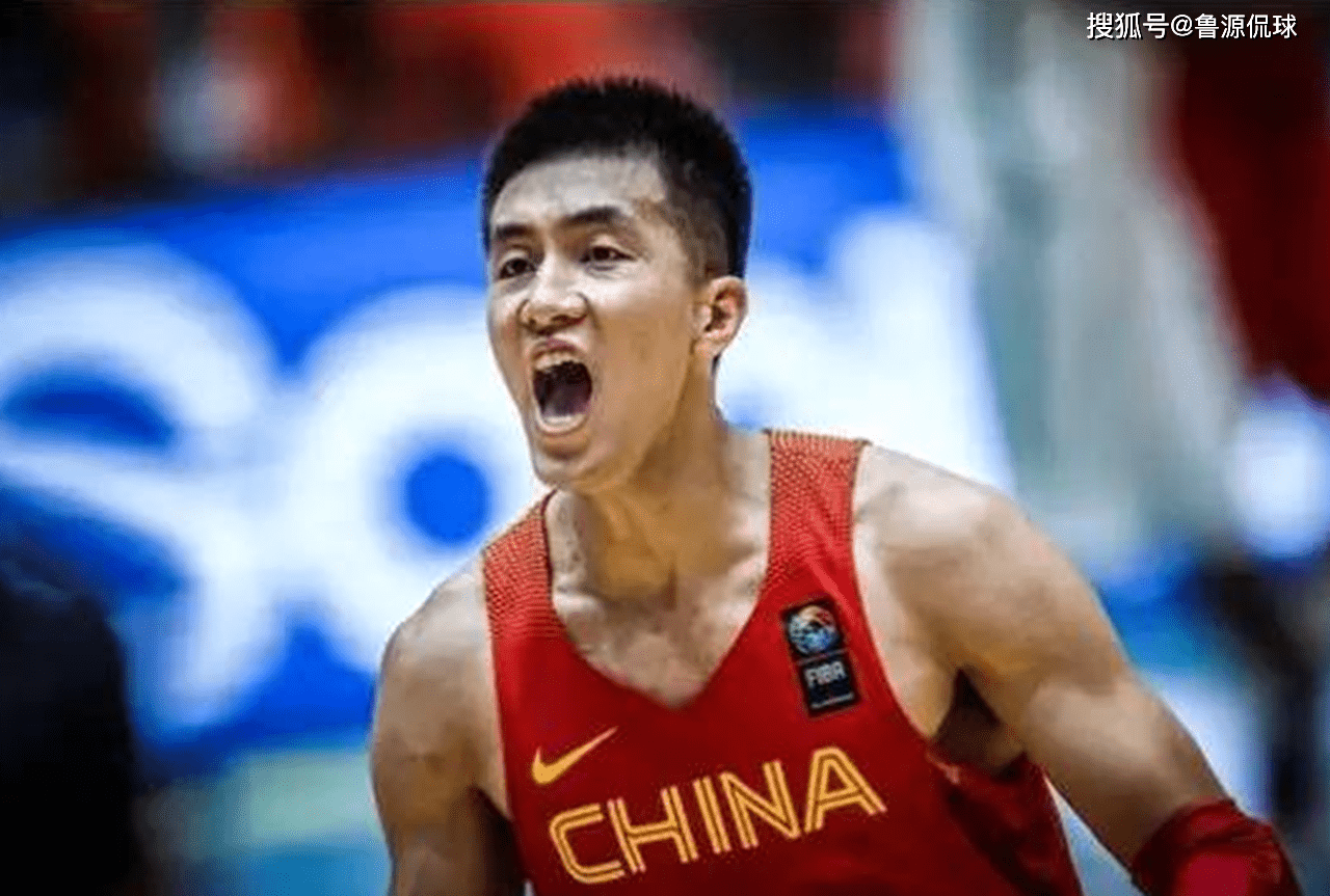 打不倒击不垮的铁血硬汉郭艾伦,理应受到辽篮的善待和社会的尊重