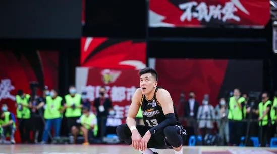 [流言板]郭艾伦总决赛场均25.7分7助攻,三分命中率52.6%-CBA-CBA专区-虎扑社区