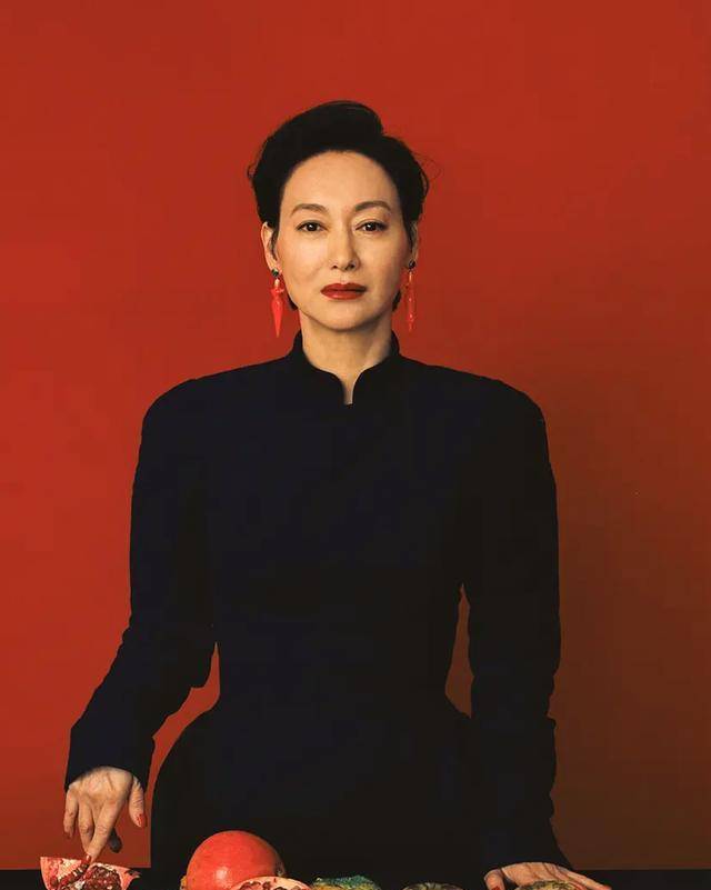 《灿烂的她》网络首播太惊艳!惠英红毁容式表演,让人记忆深刻