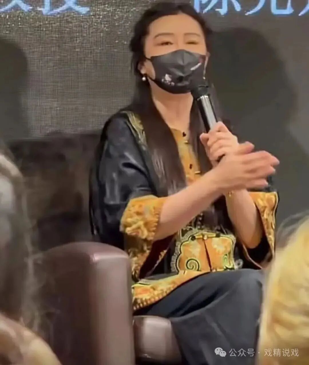 王祖贤:不爱化妆和医美,只想活成自己喜欢的样子