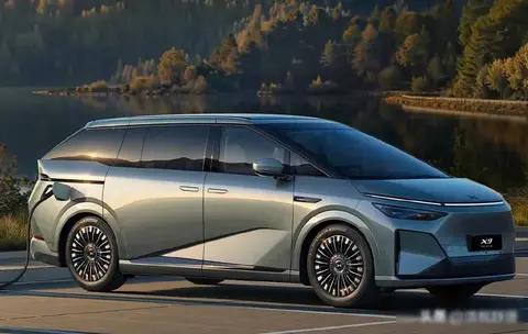 小鹏X9改款上市在即，补能快但设计保守，家庭用户有点纠结