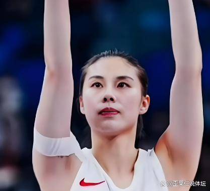 中国女篮世预赛4胜1负出线！比晋级更燃的是，宫鲁鸣顶住下课声，终于补齐女篮最大短板