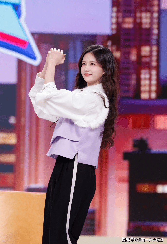 《你好星期六》征服吊床游戏太搞笑，郭俊辰努力到躺平，张颜齐形似遭电击，曾舜晞和吊床打起来了