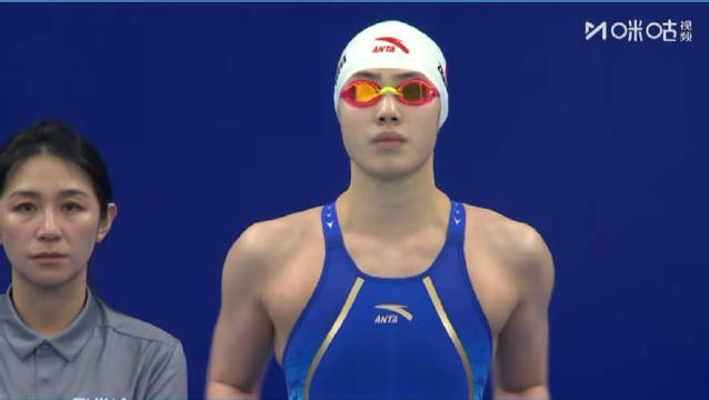 女子50米自由泳预赛 张雨霏以25″23获得小组第3 总成绩第8进入A组决赛