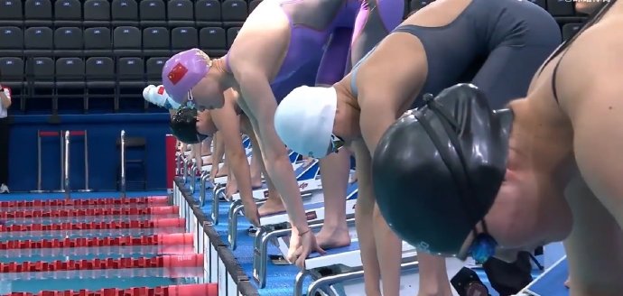 张雨霏50米蛙泳预赛小组第一晋级B组决赛