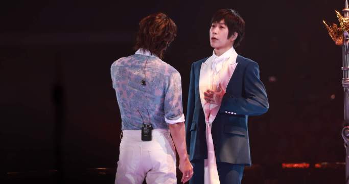 阿信言承旭武汉演唱会合唱《爱人啊》引粉丝欢呼