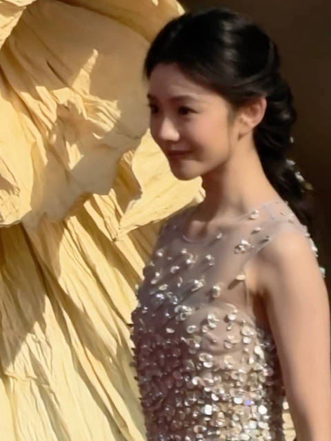 今天的存子完全是花仙子来的吧