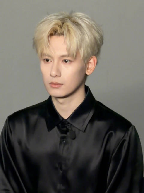 胡先煦在上城士的采访中聊到了天津的美食，同时揭晓了他的新发色