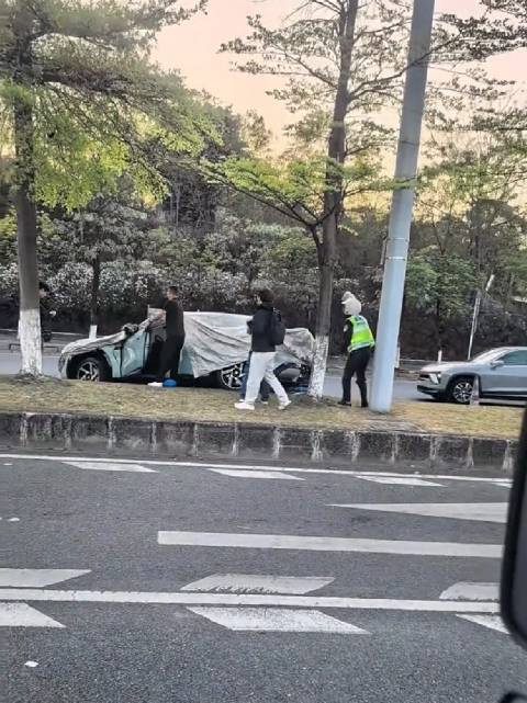 车衣布是否随车附赠引热议