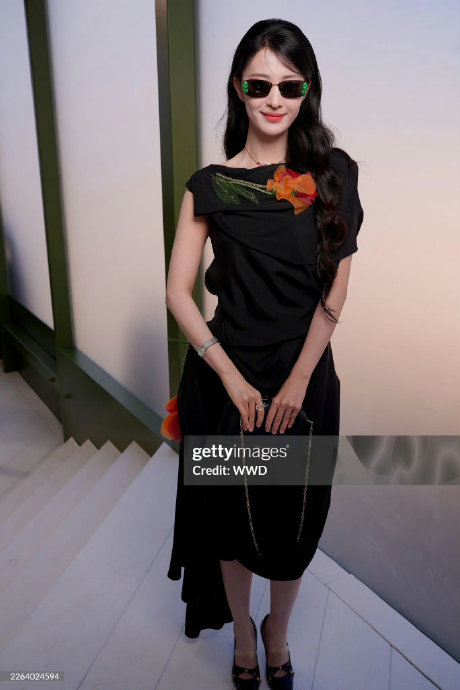 王楚然苏州迪奥珠宝展生图惊艳出圈