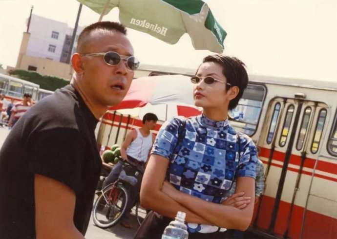 瞿颖在papi酱《热烈欢迎》节目中具体有哪些‘不完美’的言行引发了热议？