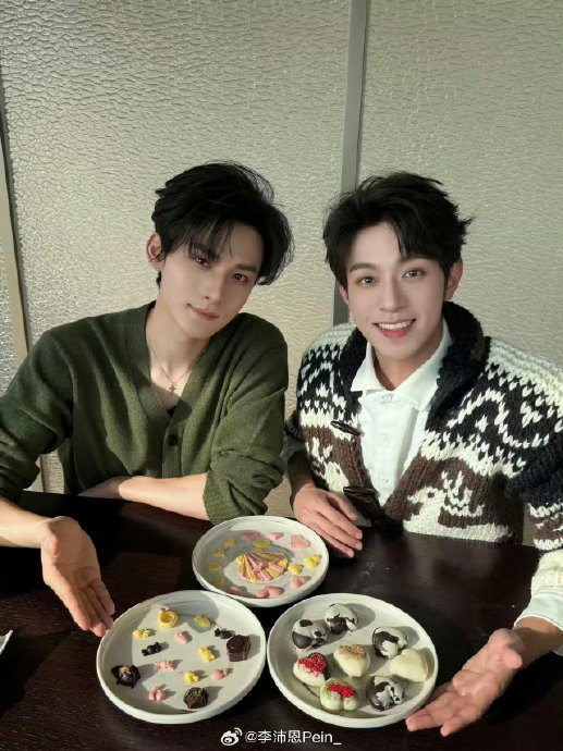 江衡和李沛恩在之前的作品中有过哪些合作？