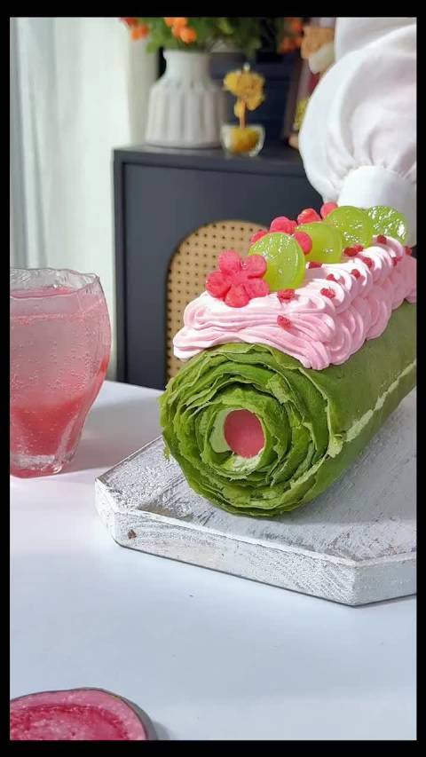 主厨starluck推出抹茶芭乐千层卷新品