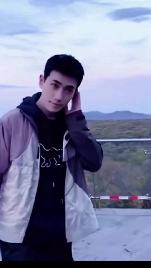 朱一龙花絮曝光，展现表演生命力与温柔力量