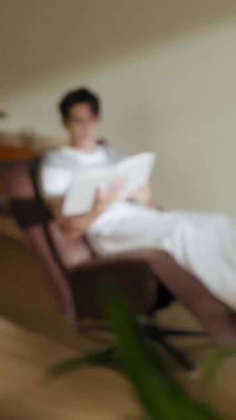 吴磊分享骑行居家生活,倡导舒适松弛生活态度