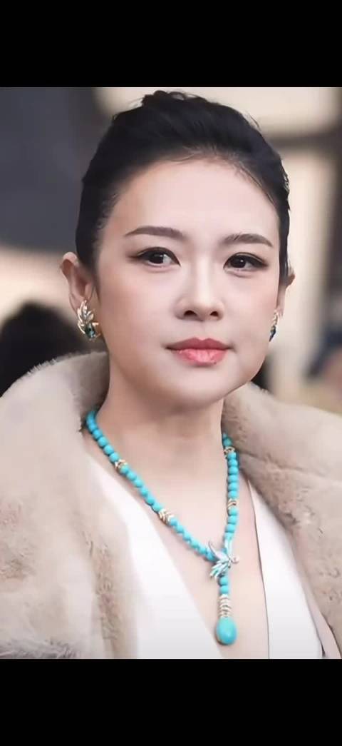 章子怡从普通家庭到国际巨星的崛起之路