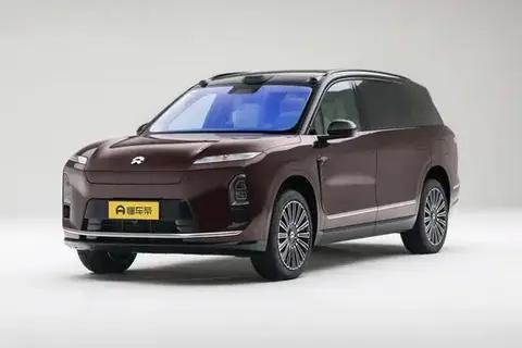 40万级六座SUV，707马力+魔毯底盘，为何BBA车主纷纷选择它？