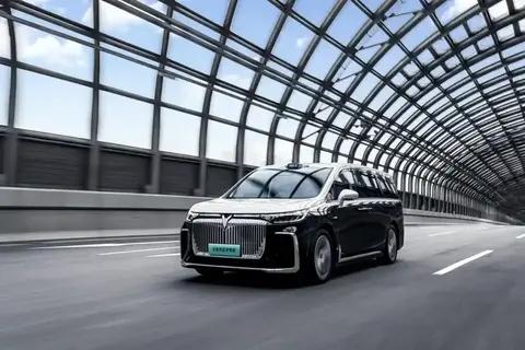 月销破万，东风岚图汽车深度解析:央企新能源品牌的突围与挑战