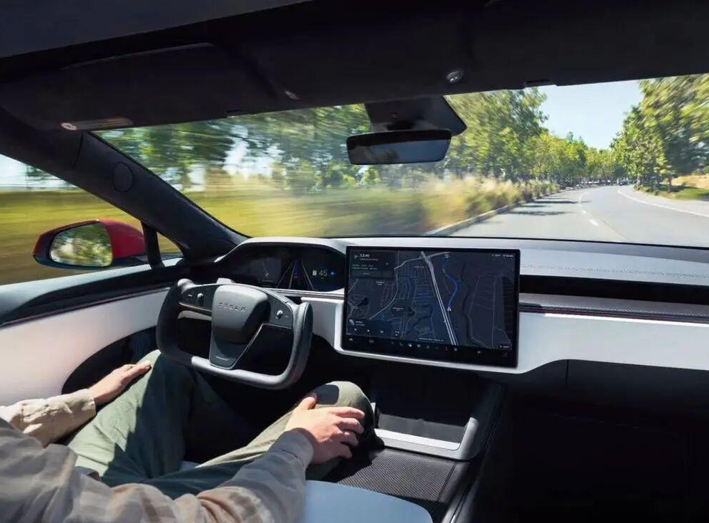 特斯拉FSD开放授权,是机会还是套路?