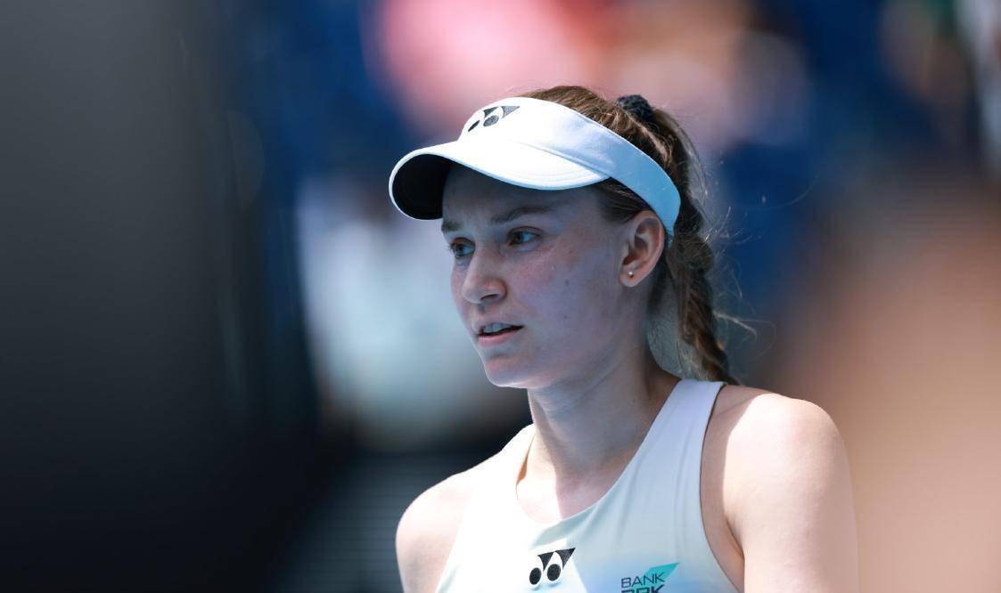 2-0，2-1，澳网四强出炉，中国金花强势翻盘，斯瓦泰克惨遭横扫