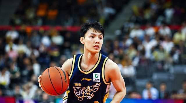 广东男篮稳固联赛排名，杜锋意在激活双星迎战江苏